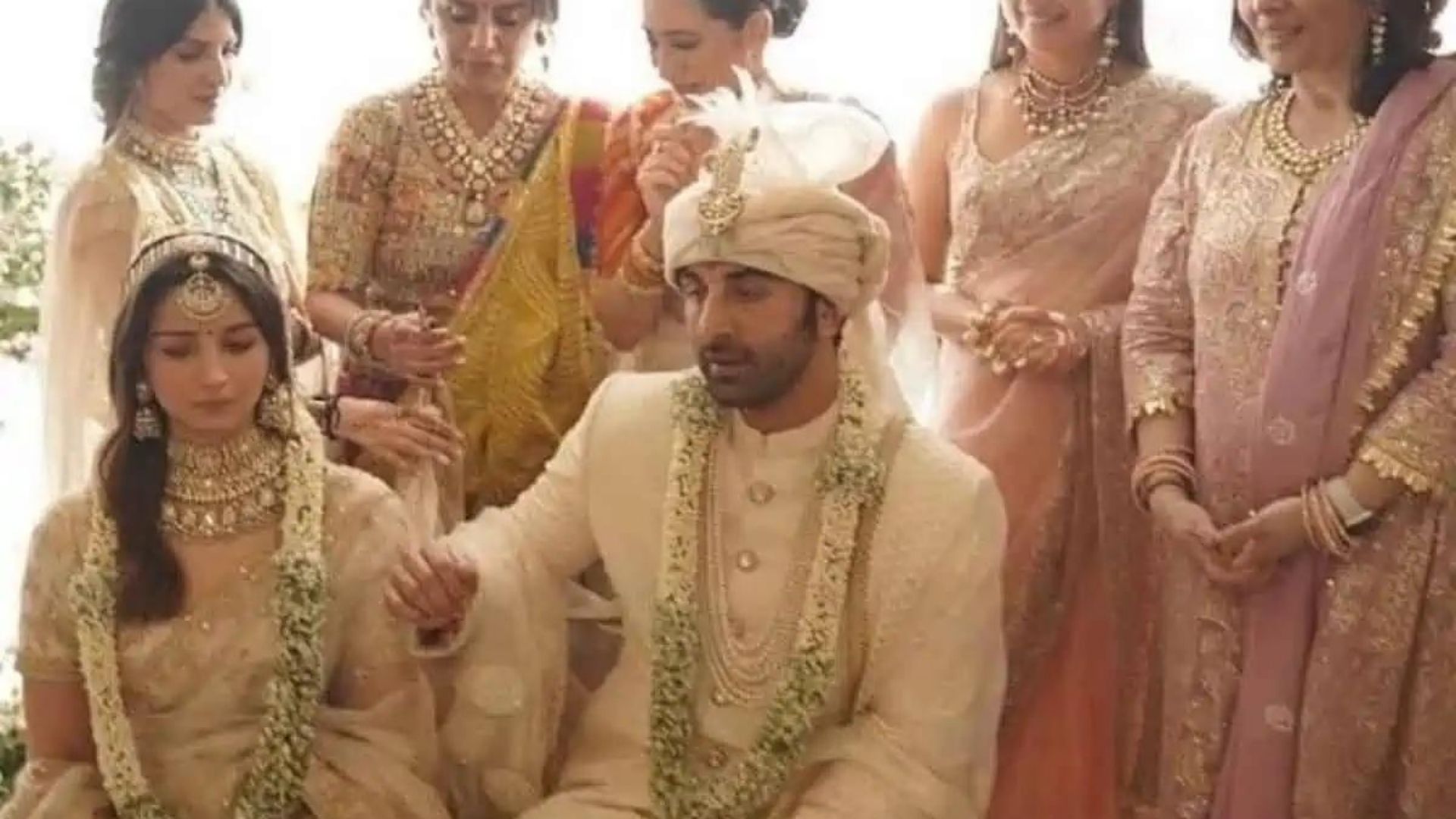 Alia Bhatt Rabnir Kapoor Wedding