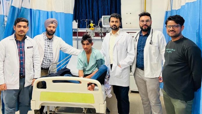 के.डी. हॉस्पिटल के न्यूरो सर्जनों ने बचाई पांच युवकों की जान