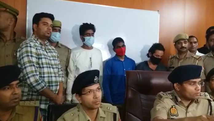 थाना सेक्टर-58 पुलिस द्वारा रचित उर्फ राहुल चौहान की गोली मारकर हत्या करने व कैश लूटने वाले गैंग का पर्दाफाश
