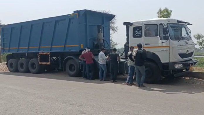राजस्थान से चोरी हुआ ट्रक, गोवर्धन में पकड़ा, जीपीएस की मदत से पुलिस को मिली सफलता