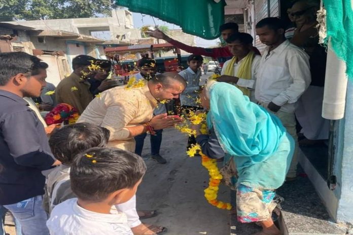 विधानसभा क्षेत्र के ग्रामीण क्षेत्रों में जीवन सिंह शेरपुर को मिला अपार समर्थन