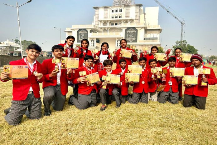 गीता फेस्ट में आरआईएस के विद्यार्थियों का शानदार प्रदर्शन