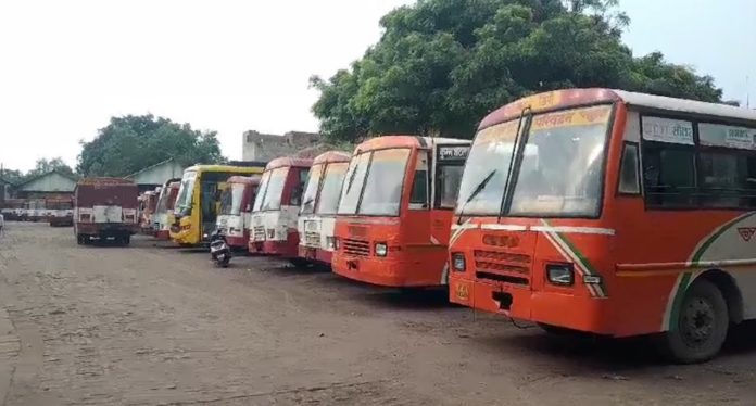 Roadways bus service started from Mathura to Mahakumbh Prayagraj