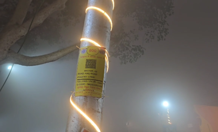 Electric poles reveal the whereabouts of the missing in Mahakumbh