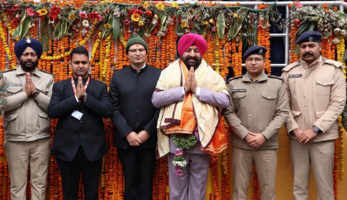 The Governor of Uttarakhand visited Baikunth Dham